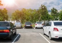 What Causes Damage To The Windscreen When Parked Outdoors? What Causes Damage To The Windscreen When Parked Outdoors